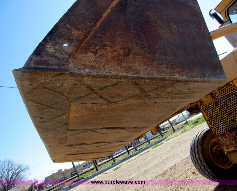 image for item C5338 Ford 555 backhoe