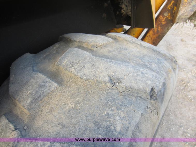 image for item C5345 1991 John Deere 510D backhoe