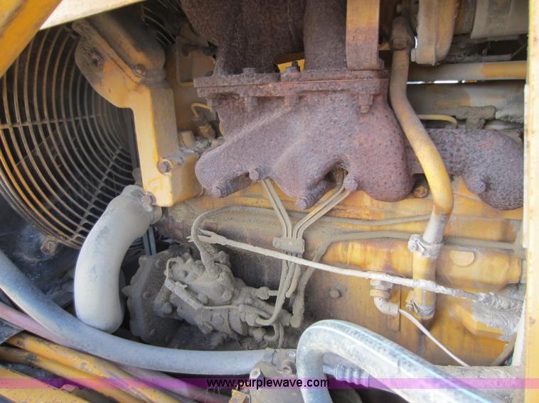 image for item C5345 1991 John Deere 510D backhoe
