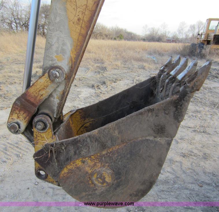 image for item C5345 1991 John Deere 510D backhoe