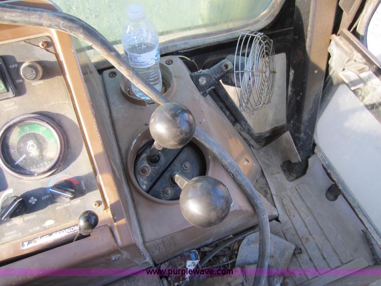 image for item C5345 1991 John Deere 510D backhoe