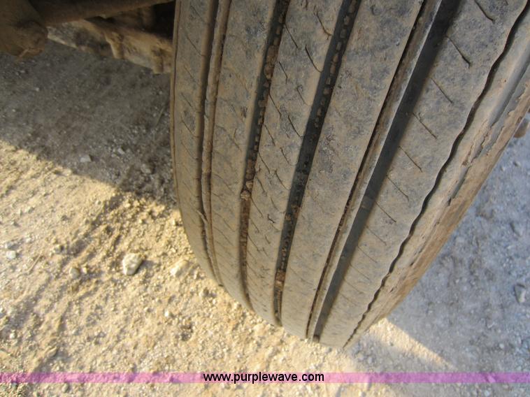 image for item C5346 1992 International 4900 dump truck