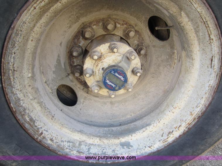 image for item C5346 1992 International 4900 dump truck