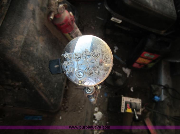 image for item C5346 1992 International 4900 dump truck