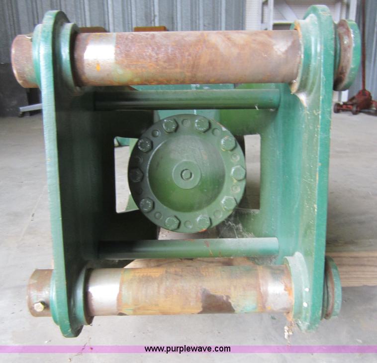 image for item C5349 2010 Dynatec S1B1250 hydraulic impact hammer