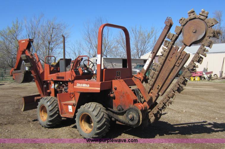 image for item C5356 Ditch Witch 4010 trencher/backhoe