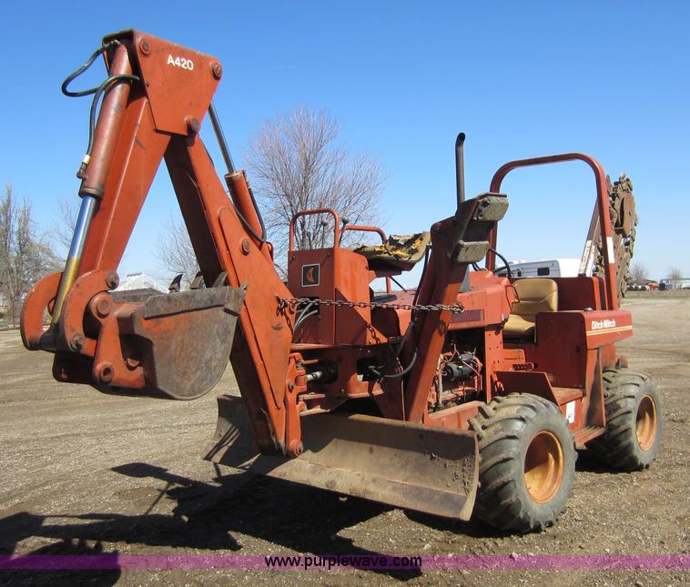 image for item C5356 Ditch Witch 4010 trencher/backhoe