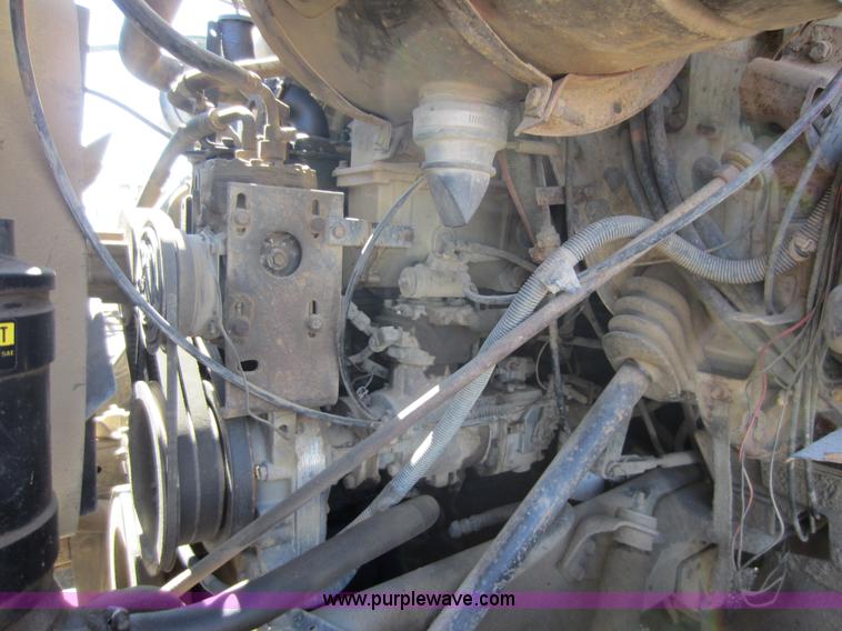 image for item C5357 1984 International F2275 vac truck