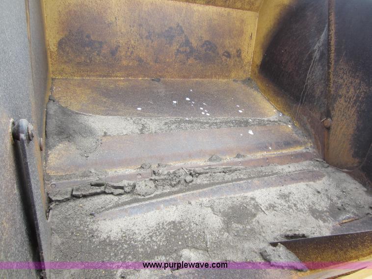 image for item C5359 Reynolds 10C dirt pan