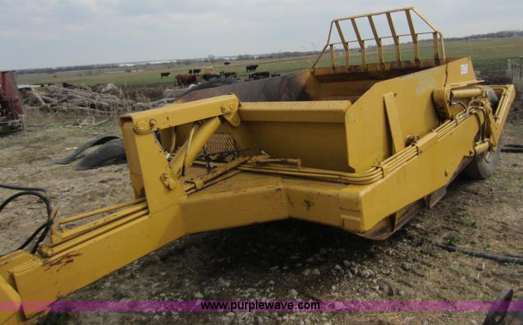 image for item C5360 Reynolds 10C dirt pan