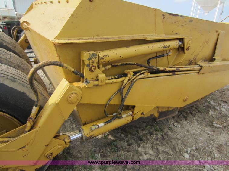 image for item C5360 Reynolds 10C dirt pan