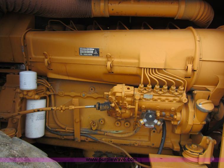 image for item C5362 Case W1102PD vibratory roller