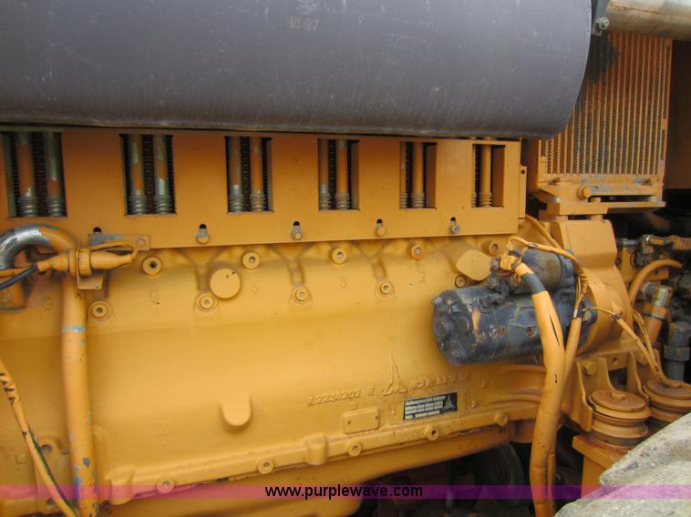 image for item C5362 Case W1102PD vibratory roller