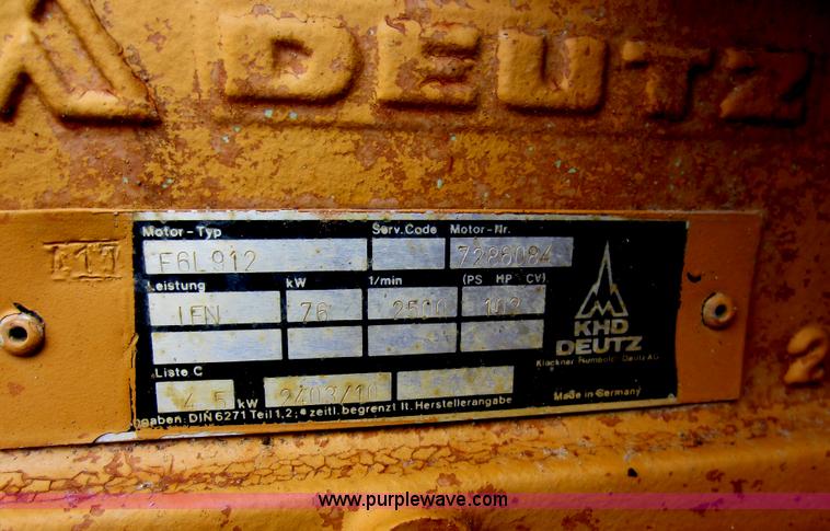 image for item C5362 Case W1102PD vibratory roller