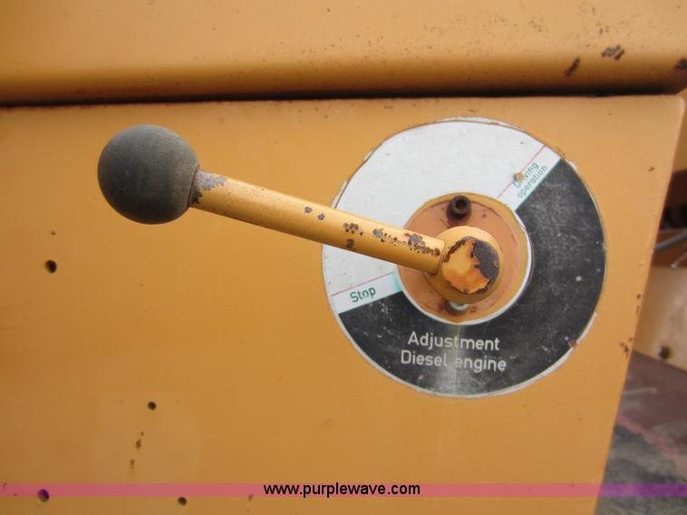 image for item C5362 Case W1102PD vibratory roller