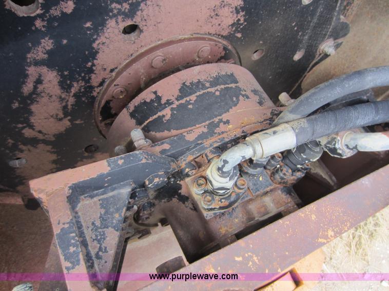 image for item C5362 Case W1102PD vibratory roller