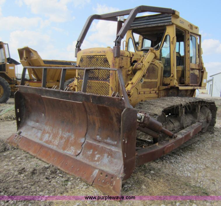 image for item C5367 1970 Caterpillar D7F dozer