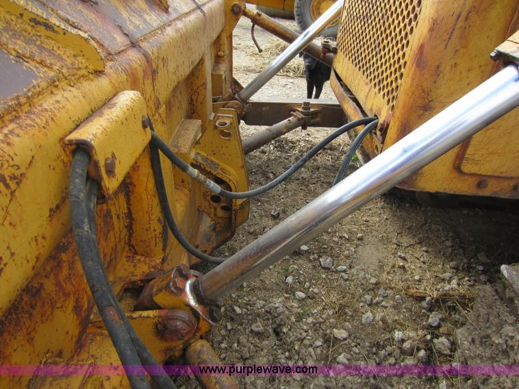 image for item C5367 1970 Caterpillar D7F dozer