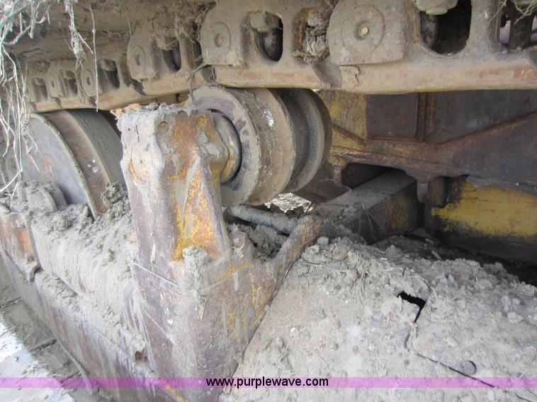 image for item C5367 1970 Caterpillar D7F dozer