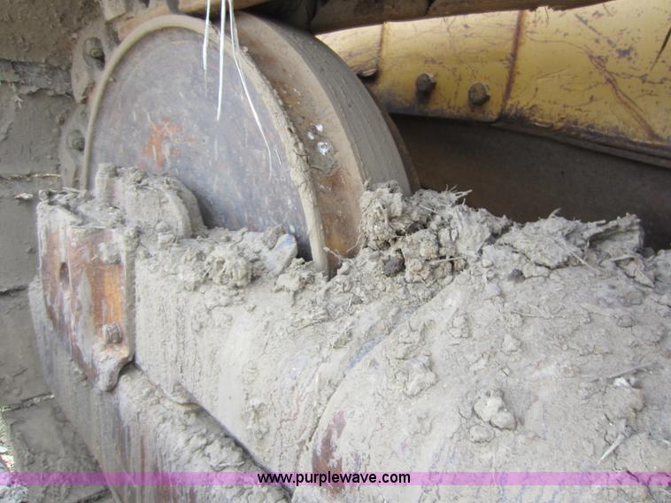 image for item C5367 1970 Caterpillar D7F dozer