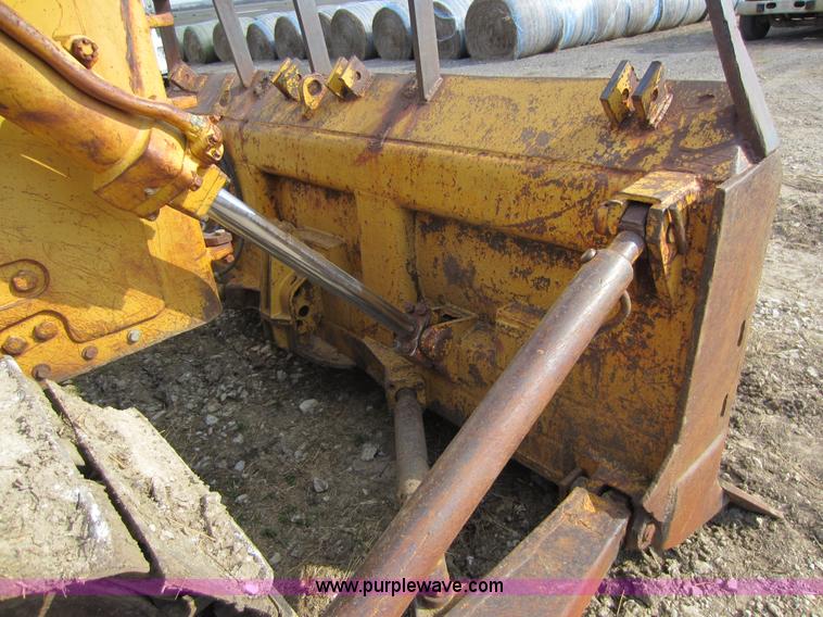 image for item C5367 1970 Caterpillar D7F dozer