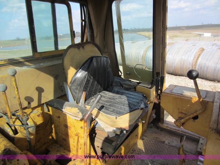image for item C5367 1970 Caterpillar D7F dozer
