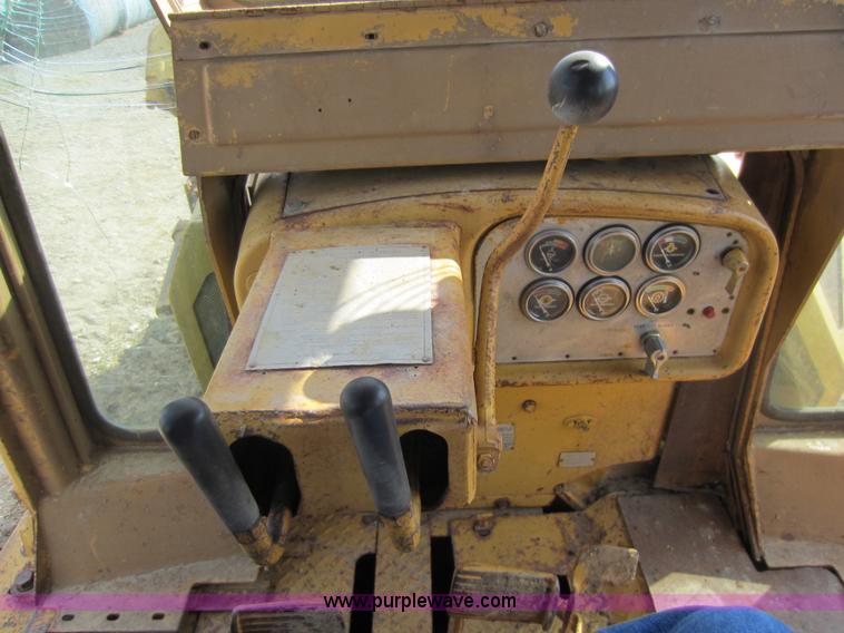 image for item C5367 1970 Caterpillar D7F dozer