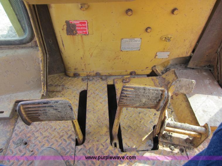 image for item C5367 1970 Caterpillar D7F dozer