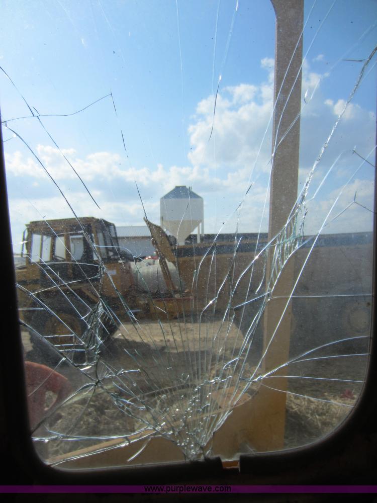 image for item C5367 1970 Caterpillar D7F dozer