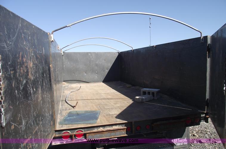 image for item C5713 2004 Fleetneck 16' dump trailer