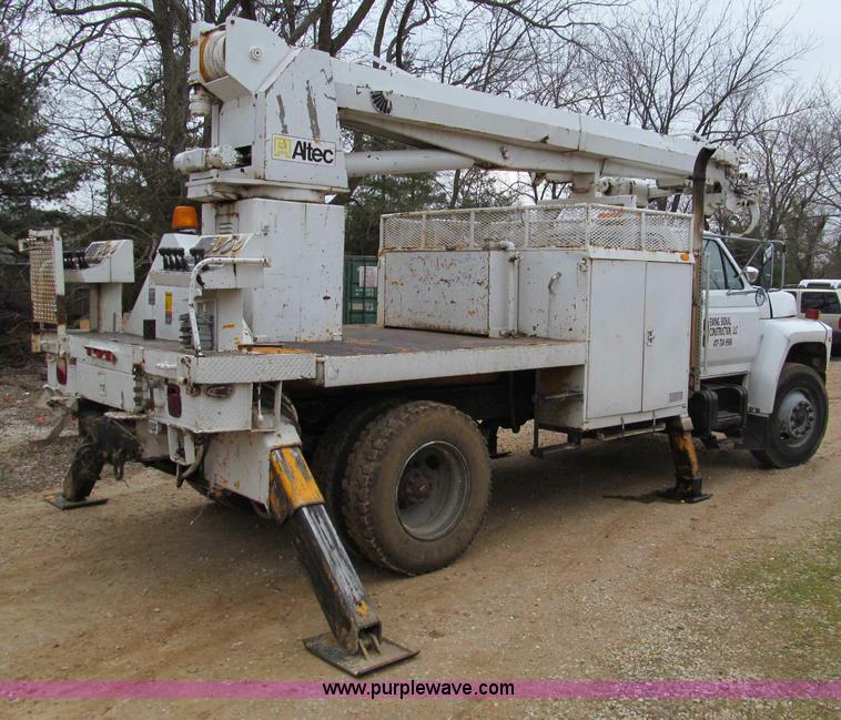 image for item D3054 1987 Ford F8000 truck