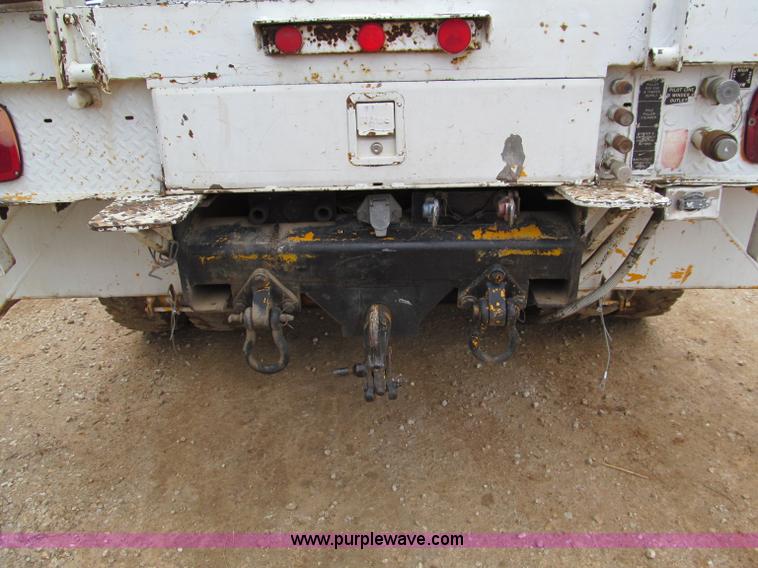 image for item D3054 1987 Ford F8000 truck