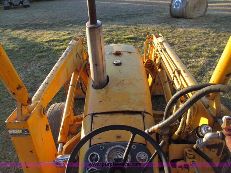 image for item D3063 John Deere 300 tractor