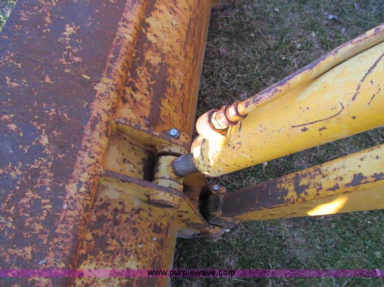 image for item D3063 John Deere 300 tractor