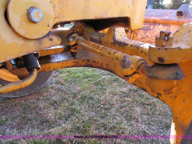 image for item D3063 John Deere 300 tractor