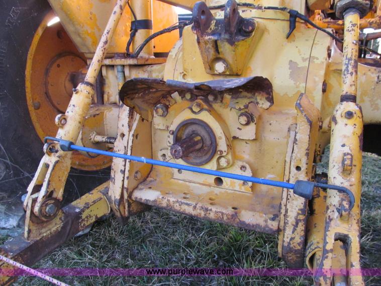 image for item D3063 John Deere 300 tractor