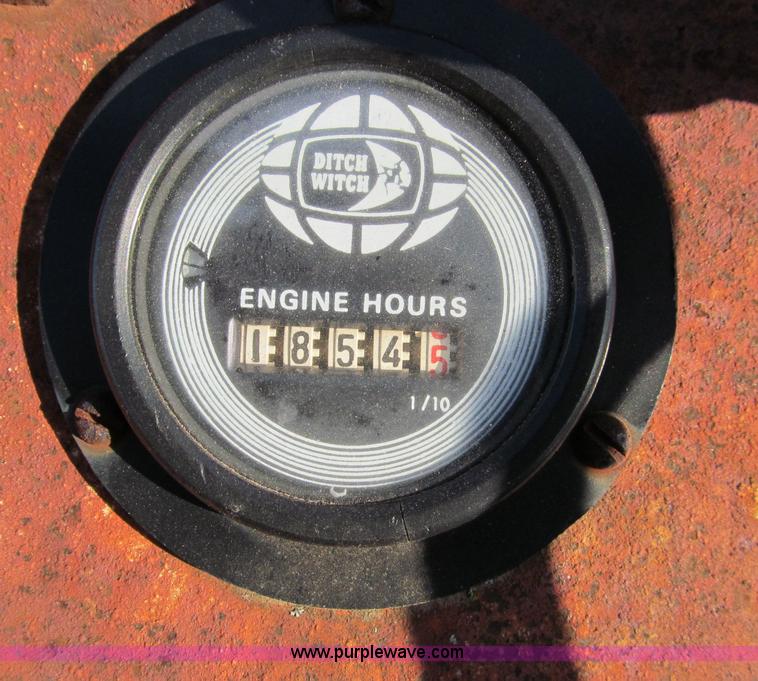 image for item D3064 Ditch Witch R65D trencher