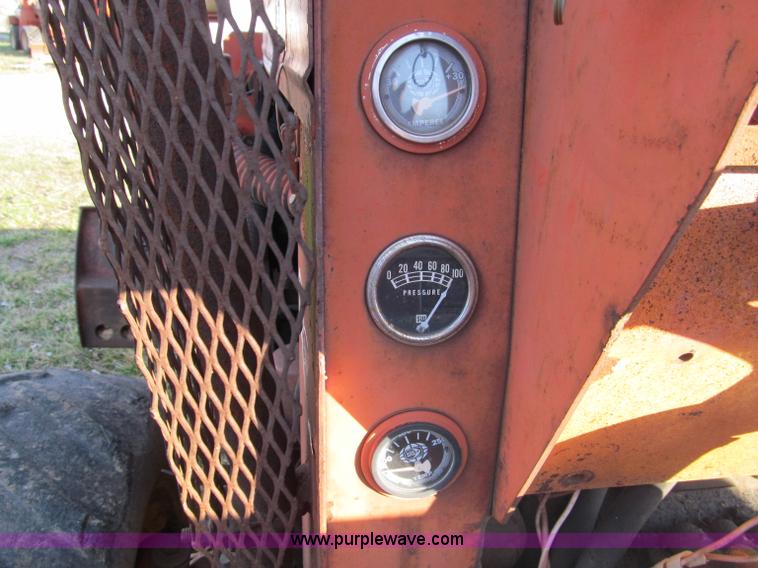 image for item D3064 Ditch Witch R65D trencher