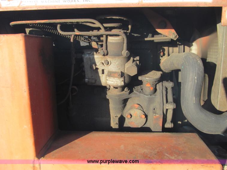 image for item D3064 Ditch Witch R65D trencher