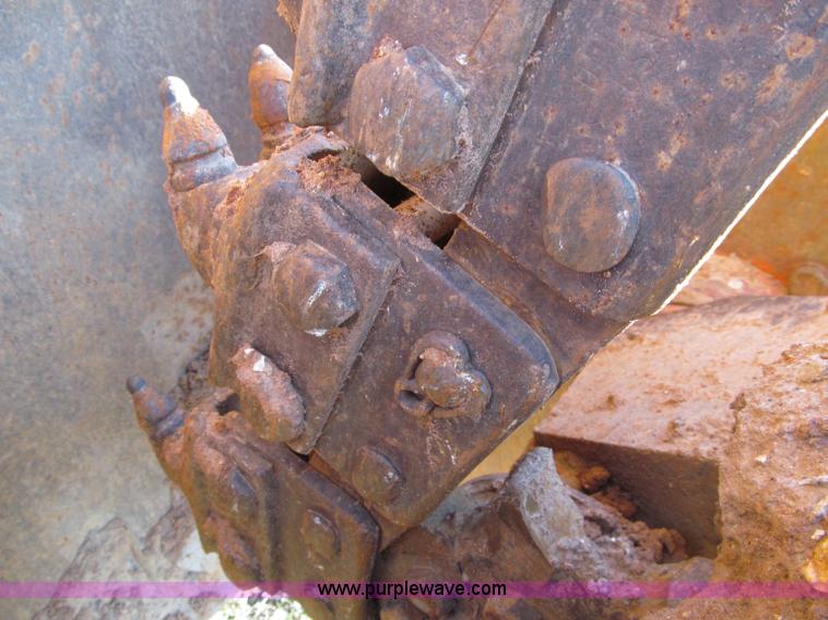 image for item D3064 Ditch Witch R65D trencher