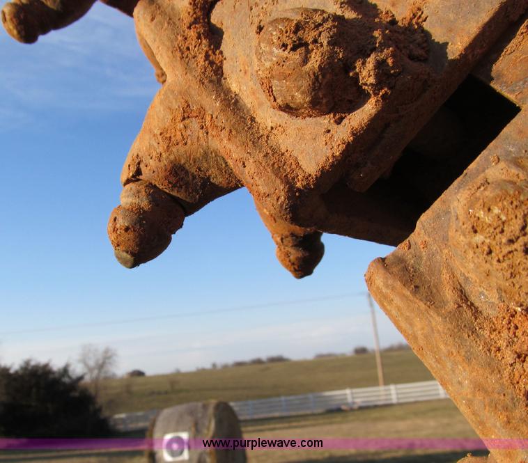 image for item D3064 Ditch Witch R65D trencher