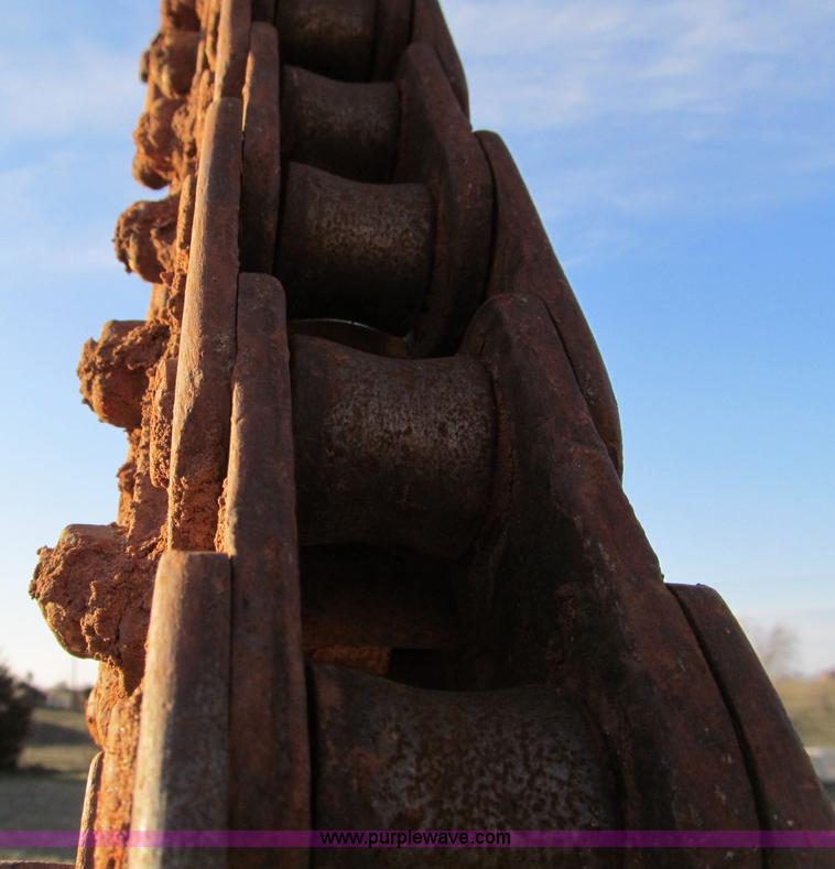 image for item D3064 Ditch Witch R65D trencher