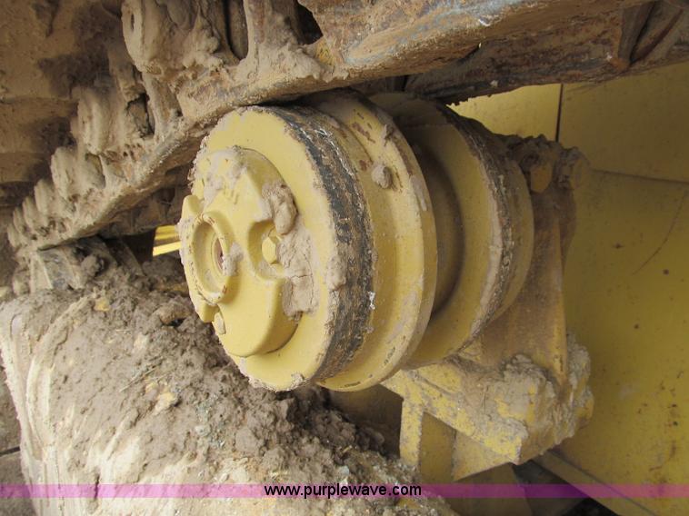 image for item D3102 1999 Caterpillar D6R XL dozer