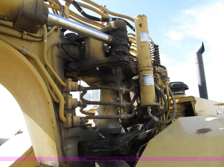 image for item D3104 1994 Caterpillar 621F scraper