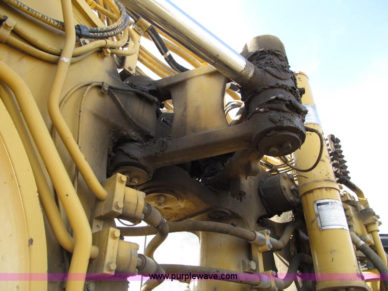 image for item D3104 1994 Caterpillar 621F scraper