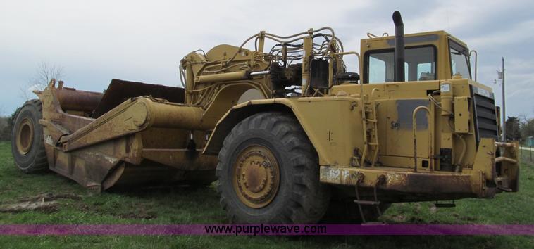 image for item D3104 1994 Caterpillar 621F scraper