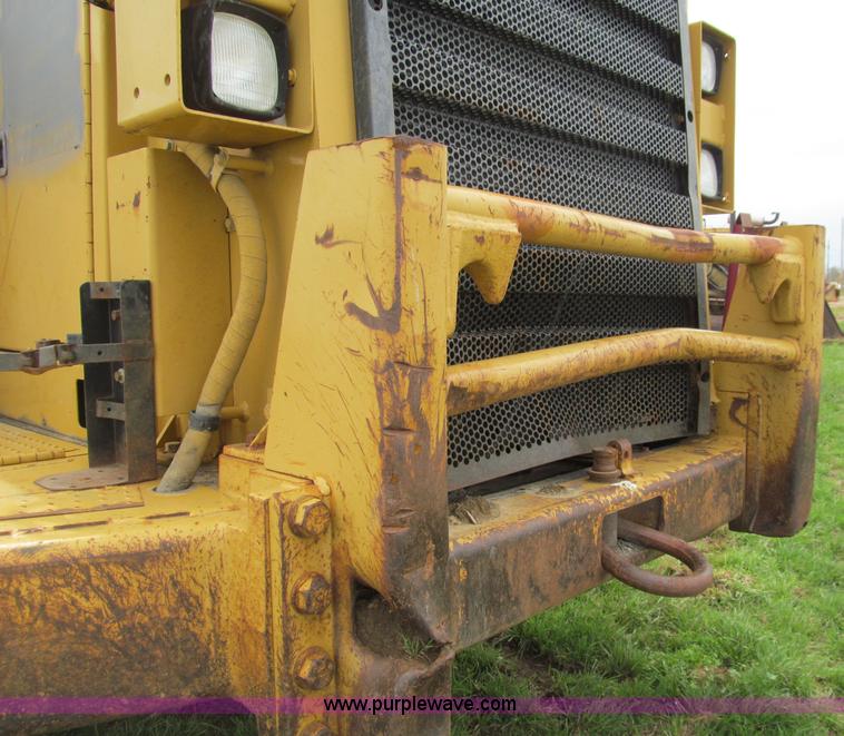 image for item D3104 1994 Caterpillar 621F scraper