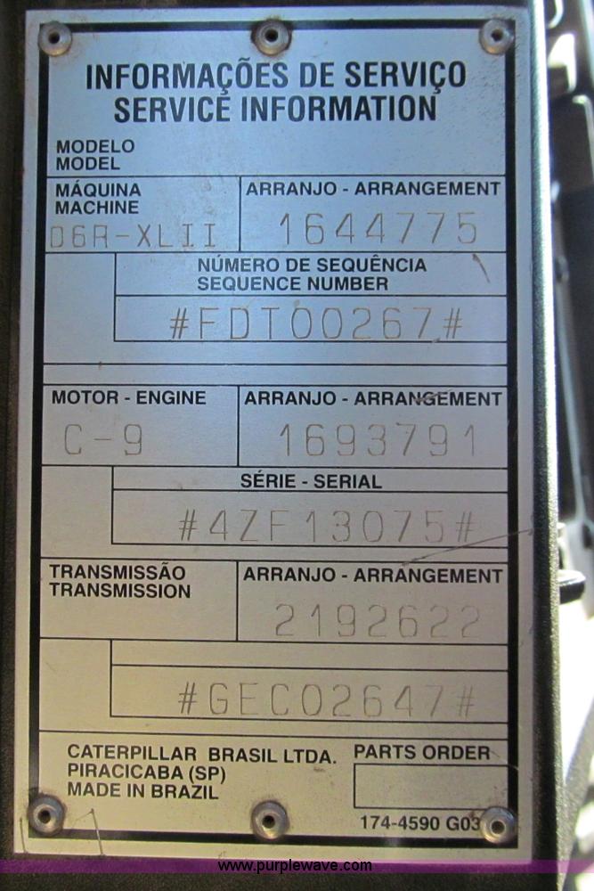 image for item D3105 2004 Caterpillar D6R XLII dozer