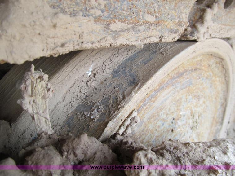 image for item D3105 2004 Caterpillar D6R XLII dozer