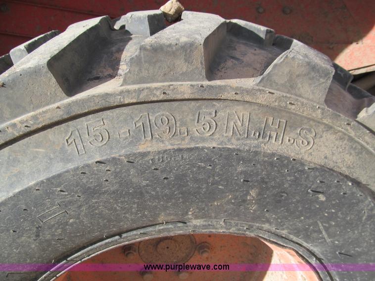 image for item D3106 2005 Kubota L39 MFWD tractor